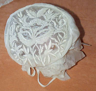 Laces: Hat (museum of Alenon)