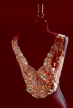 Bustier.jpg ( 10273 bytes)