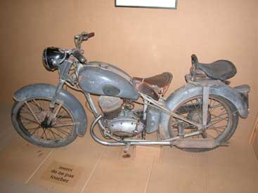 moto21.jpg (11240 octets)