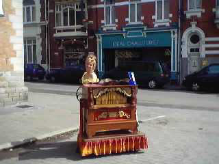 Recontre Internationale of the lacemakers(lacemaking machines)