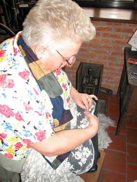 raccomodeuse08.jpg (22755 octets)