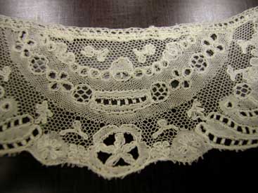 dentelle35.jpg (20495 octets)