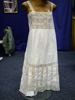 nuisette40.jpg (11416 octets)