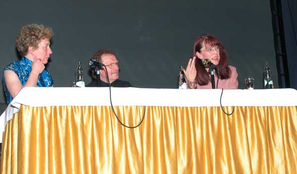 conf12.jpg (23695 octets)