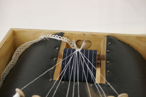 dentelle-det_0714.jpg (26987 octets)
