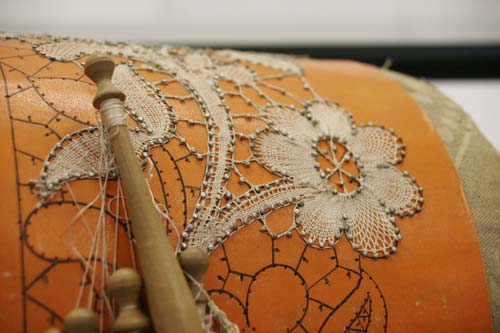 dentelle-det_0782.jpg (27590 octets)