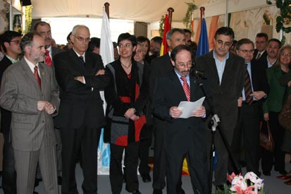 01_inaug_5984.jpg (23876 octets)