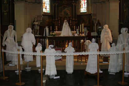 02-eglise-coeur_8326.jpg (29280 octets)