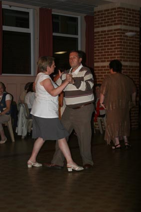 05-DansePub_8133.jpg (16827 octets)
