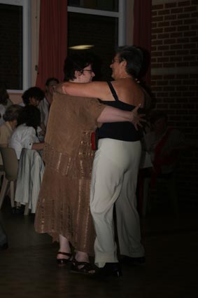 05-DansePub_8136.jpg (13361 octets)