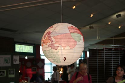 globe_0406.jpg (16811 octets)
