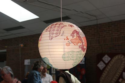 globe_0407.jpg (16612 octets)