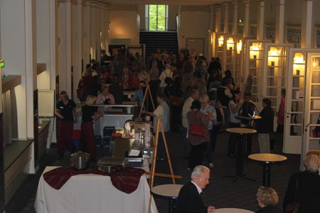 hall_1842.jpg (25227 octets)