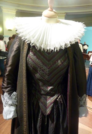 robe-0381.jpg (25030 octets)