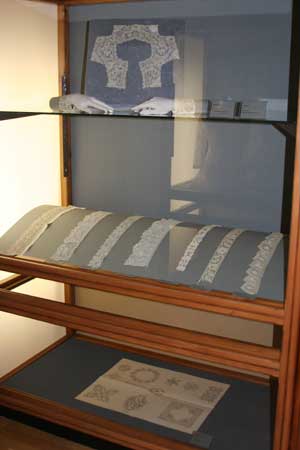 vitrine-0911.jpg (13318 octets)