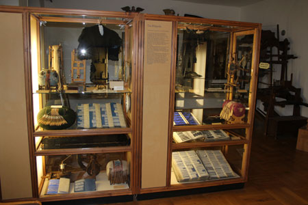 vitrine_0014.jpg (37231 octets)