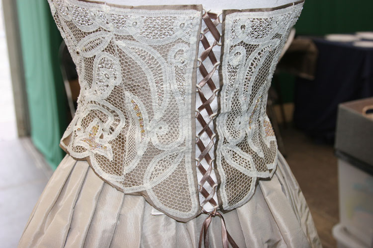 luxueil-det_0716.jpg (101033 octets)