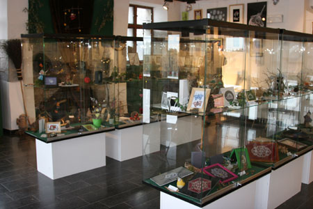 vitrine_0662.jpg (40463 octets)