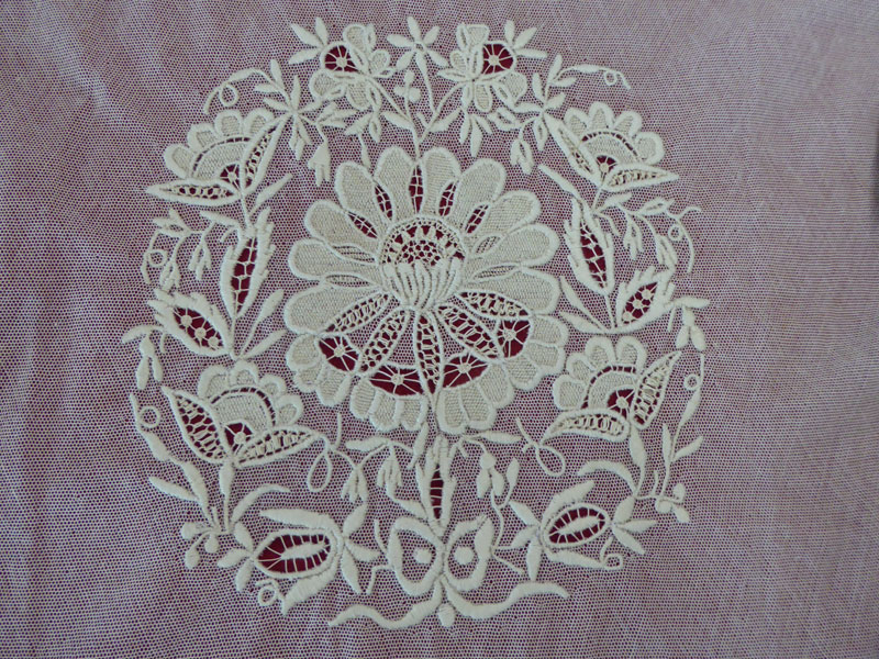 tulle-det_0412.jpg (222959 octets)